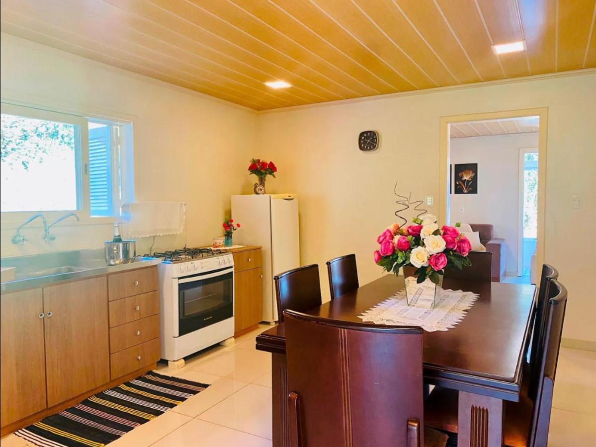 Casa Ampla E Aconchegante Em Gramadoヴィラ エクステリア 写真